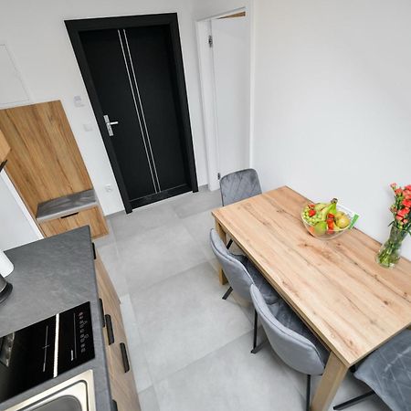 Słoneczne Wzgórze Zator Apartamento Exterior foto