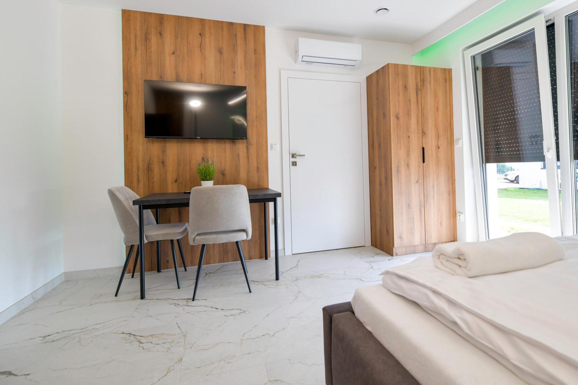 Słoneczne Wzgórze Zator Apartamento Exterior foto