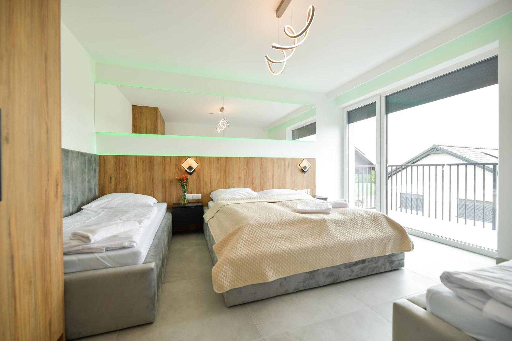 Słoneczne Wzgórze Zator Apartamento Exterior foto